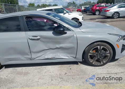 2022 Kia K5 Gt-Line z USA, uszkodzony, nr VIN 5XXG64J28NG165885